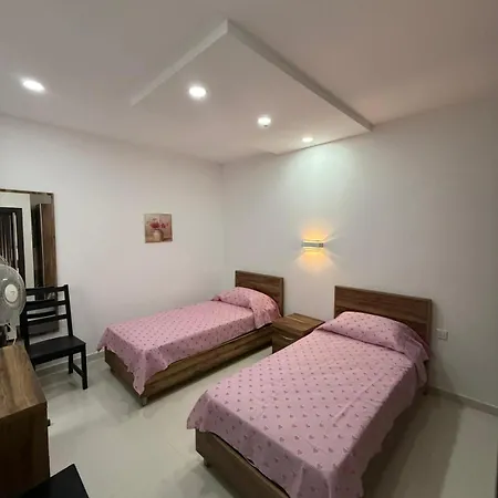 2 Or 1 Unique Bedroom In Bay #6 Apartment